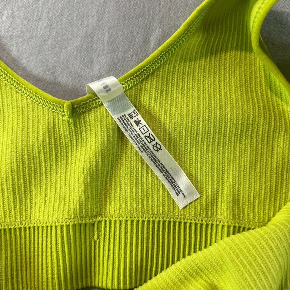 Sunday Best Lime Green Ribbed Crop Tank Top Women's Size Small Aritzia - Picture 7 of 7